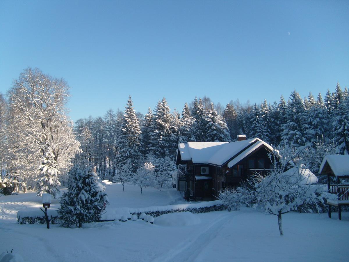 Maison d'hôtes Eaklimu Kaimo Turizmo Sodyba Iesnale à Babrungenai Extérieur photo